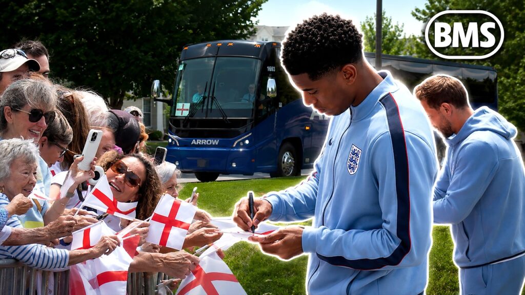 England ankommer VM-hotellet