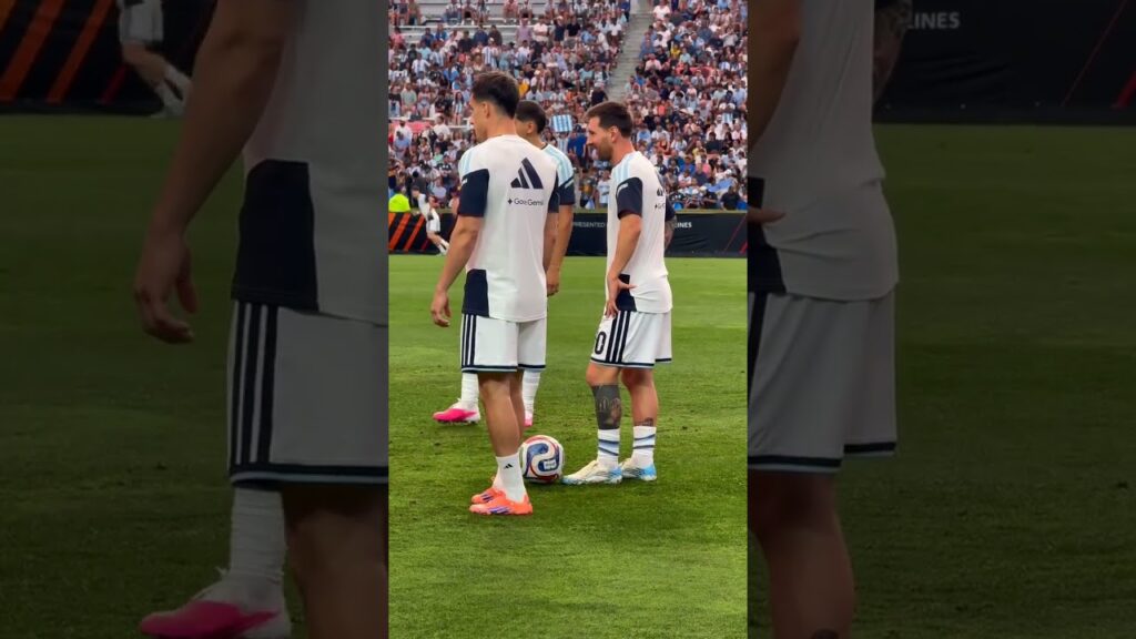Messi i trening før VM