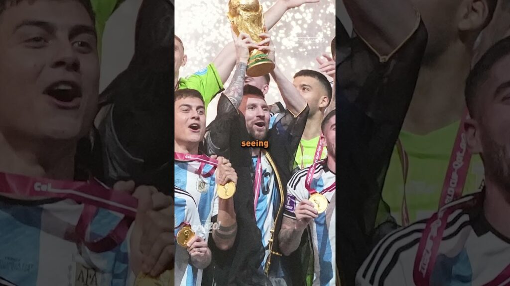 Messi løfter VM-trofeet