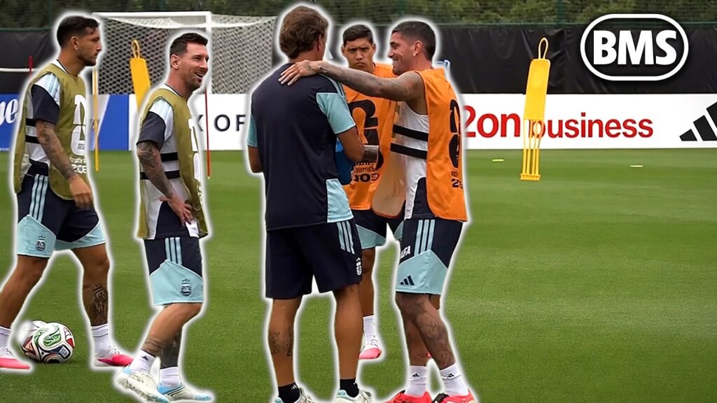 Messi og laget i trening