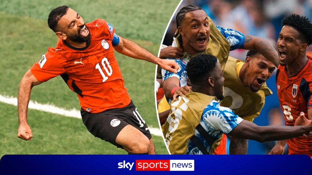 Salah scorer og feirer med laget