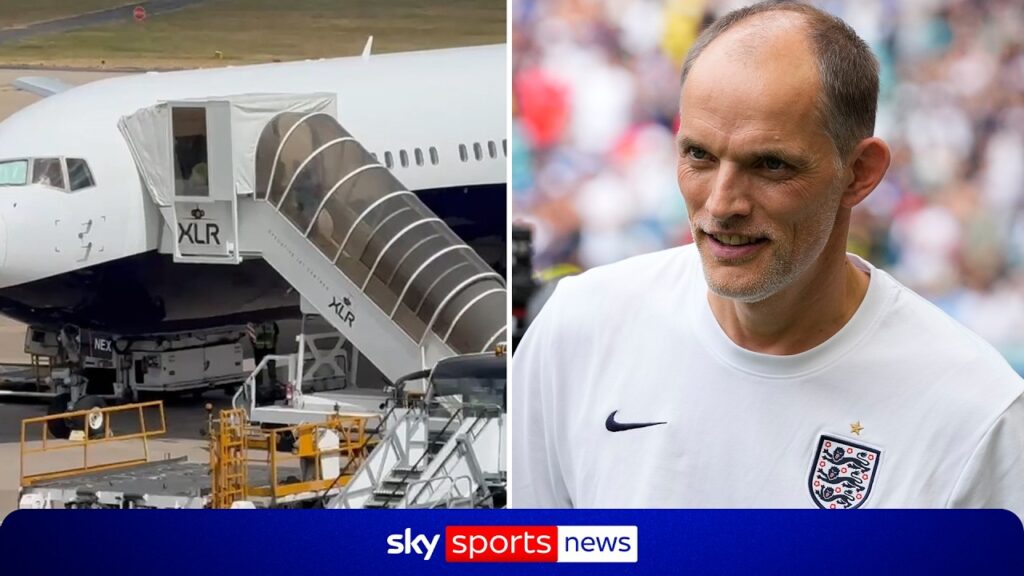 England-spillerne ankommer Birmingham