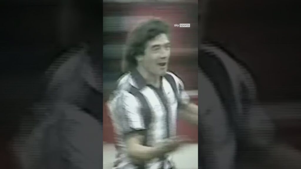 King Kev feirer mål