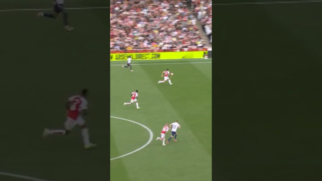 Saliba med en strålende takling