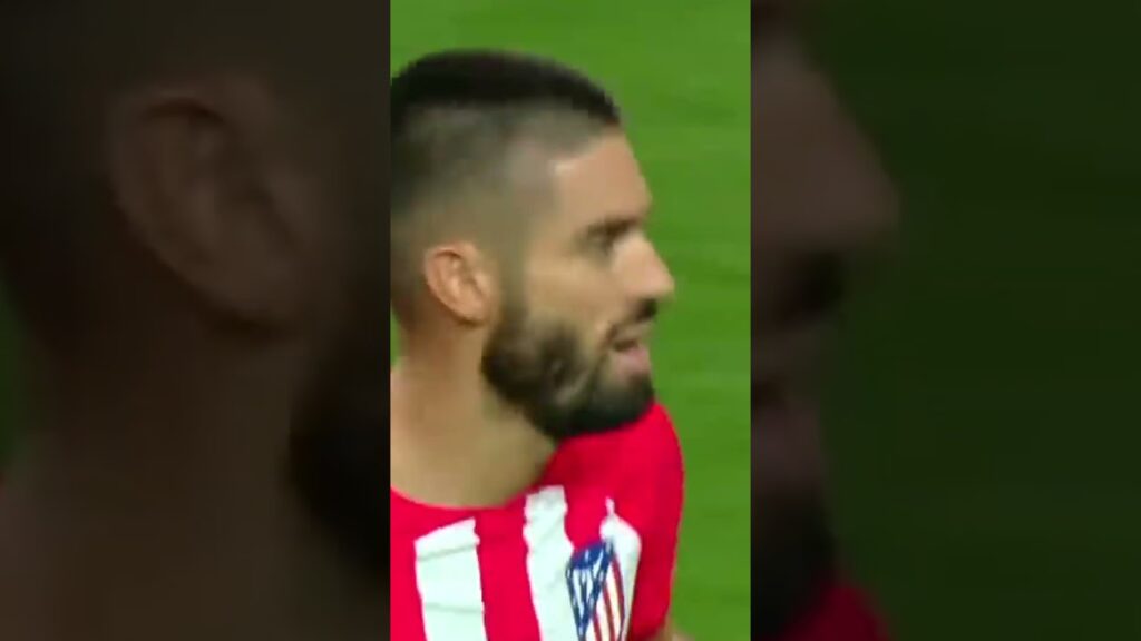 Carrasco banker ballen i krysset