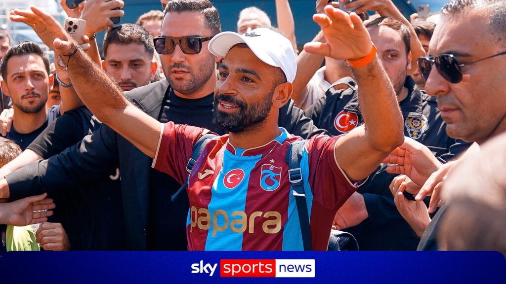 Salah ankommer Trabzonspor